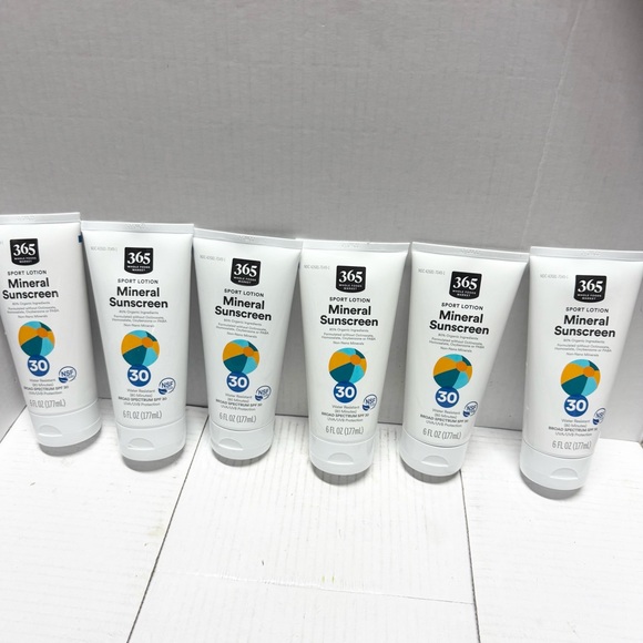 Mineral Sunscreen Bundle Lot - Picture 1 of 3